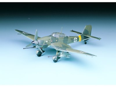 Academy 12450 JU87G-1 STUKA