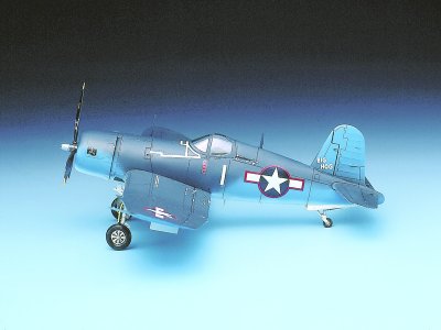 Academy 12457 F4U-1 Corsair