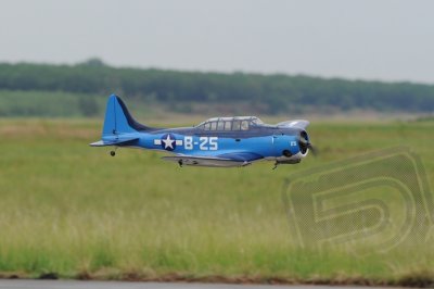 PH123 SBD Dauntless 1440 mm ARF