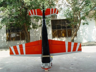 122" Extra 330SC scale 40% (3 100 mm) 150ccm (oranžovo/bílá)