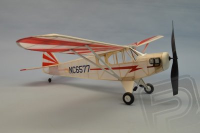 Piper "Clip Wing" Cub 762mm laser. vyřezávaný