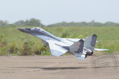 BH153 Mig-29 1420mm pro 2 dmychadla 90mm