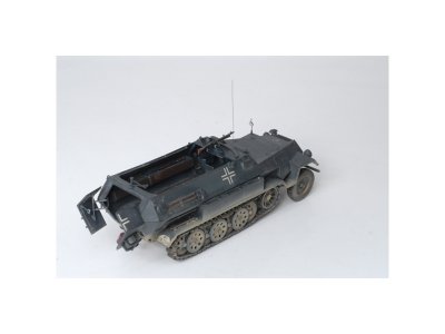 Zvezda 3572 Sd.Kfz.251/1