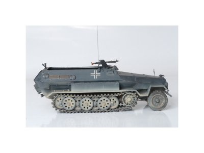Zvezda 3572 Sd.Kfz.251/1