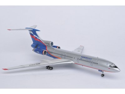 Zvezda 7004 Tu-154M 1:144