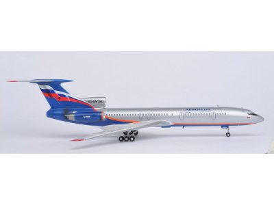 Zvezda 7004 Tu-154M 1:144