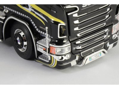Italeri 3883 Scania R/730V8