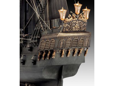 Revell 05699 Černá Perla 1:72