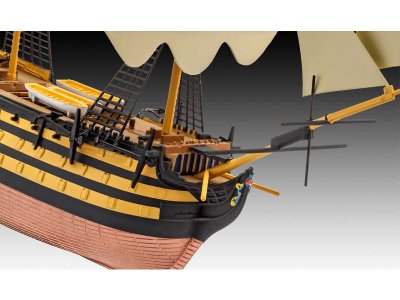 Revell 05819 HMS Victory 1/450