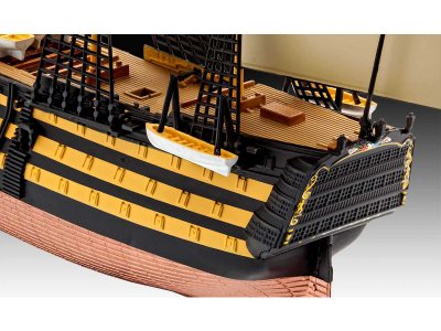 Revell 05819 HMS Victory 1/450