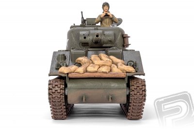 M4A3 Sherman RC tank 1:24 2,4GHz s infračerveným bojovým systémem