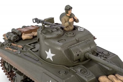 M4A3 Sherman RC tank 1:24 2,4GHz s infračerveným bojovým systémem