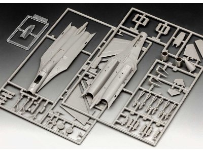 Revell set 63948 Suchoi Su-27