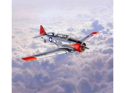 Revell T-6 G Texan (1:72)