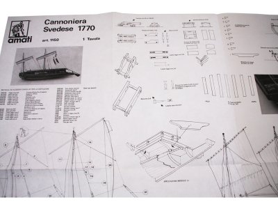 AMATI Švédská válečná loď 1775 1:35 kit