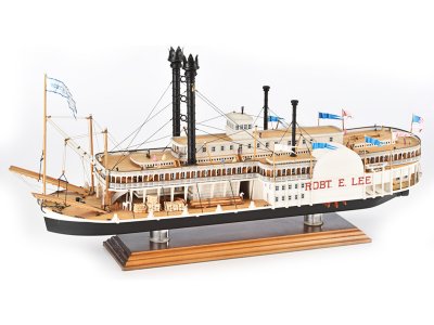 AMATI Robert E. Lee 1870 1:150 kit