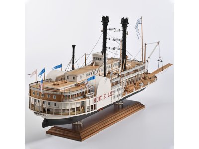 AMATI Robert E. Lee 1870 1:150 kit