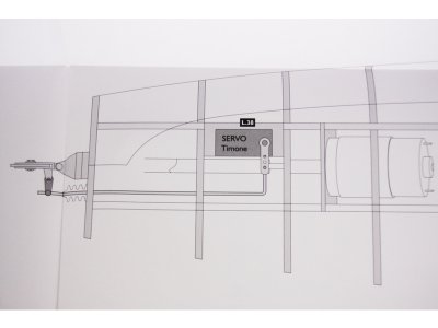 AMATI Arno XI Ferrari závodní člun 1:8 kit