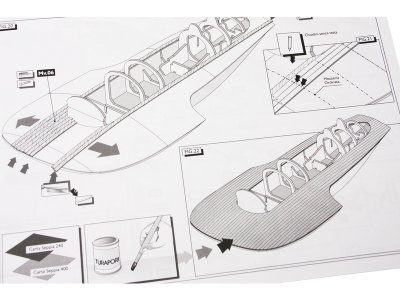 AMATI Arno XI Ferrari závodní člun 1:8 kit