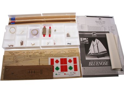 AMATI Bluenose škuner 1921 1:100 kit