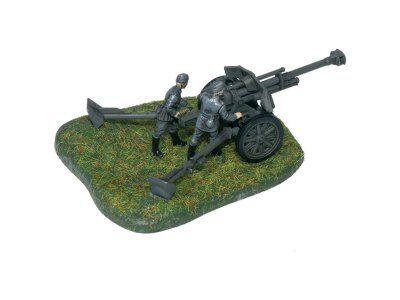 Zvezda německá houfnice leFH-18 (1:72)