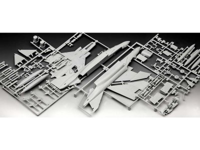 Revell 03941 F-4J Phantom 1:72