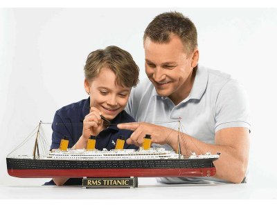 Revell 05715 Gift set Titanic