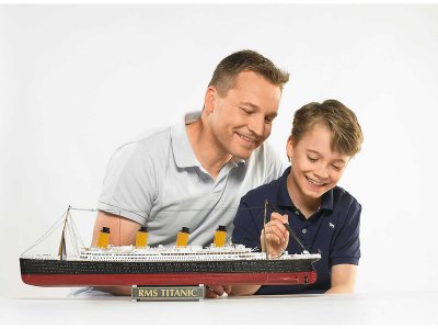 Revell 05715 Gift set Titanic