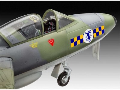 Revell 03908 Hawker Hunter