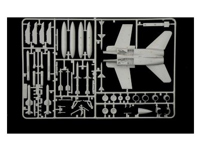 Italeri 1394 F/A-18 Hornet