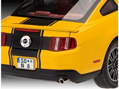 Revell Ford Mustang GT 2010 (1:25) set