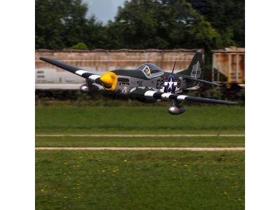 Hangar 9 P-51D Mustang 1.8m ARF