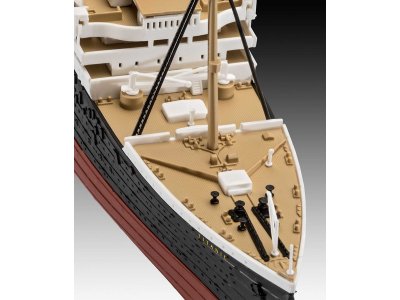 Revell 05498 RMS Titanic 1:600