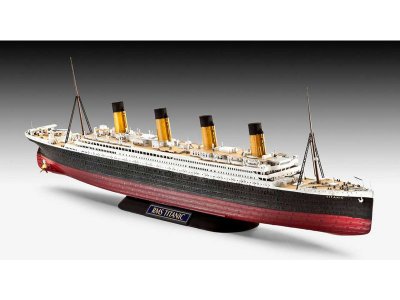 Revell 05498 RMS Titanic 1:600