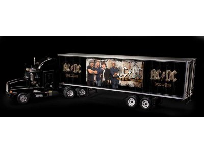 Revell AC/DC Tour Truck (1:32) (giftset)