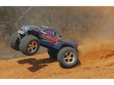 Traxxas Nitro T-Maxx 3.3 1:8 TQi Bluetooth RTR černý