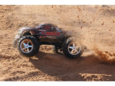 Traxxas Nitro T-Maxx 3.3 1:8 TQi Bluetooth RTR červený