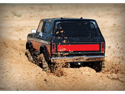 Traxxas TRX-4 Ford Bronco 1:10 TQi RTR červené