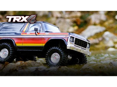 Traxxas TRX-4 Ford Bronco 1:10 TQi RTR červené