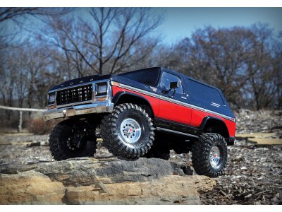 Traxxas TRX-4 Ford Bronco 1:10 TQi RTR červené