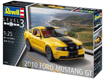 Revell 07046 Mustang GT 1:25