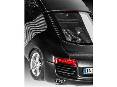 Revell 07057 Audi R8 black 1/2