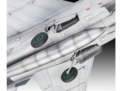 Revell 03878 MIG-25 RBT 1/72