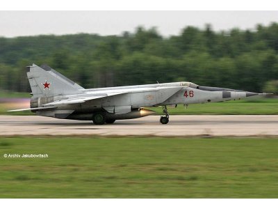 Revell 03878 MIG-25 RBT 1/72