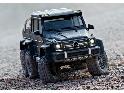 Traxxas TRX-6 Mercedes G 63 6x6 1:10 TQi RTR tmavě šedá metalíza