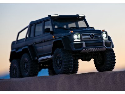Traxxas TRX-6 Mercedes G 63 6x6 1:10 TQi RTR tmavě šedá metalíza