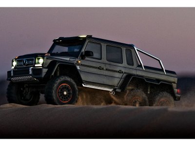 Traxxas TRX-6 Mercedes G 63 6x6 1:10 TQi RTR tmavě šedá metalíza