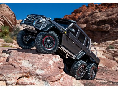 Traxxas TRX-6 Mercedes G 63 6x6 1:10 TQi RTR tmavě šedá metalíza