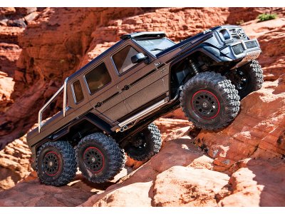 Traxxas TRX-6 Mercedes G 63 6x6 1:10 TQi RTR tmavě šedá metalíza