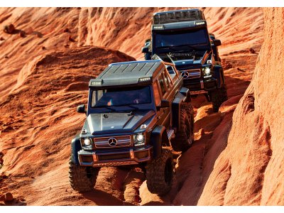 Traxxas TRX-6 Mercedes G 63 6x6 1:10 TQi RTR tmavě šedá metalíza
